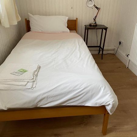 Renovated 4-Bed Home - Sleeps 9 - Parking - Spa Blackpool Eksteriør billede