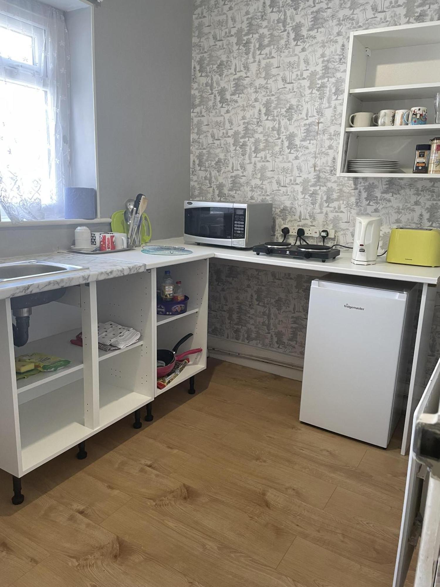 Renovated 4-Bed Home - Sleeps 9 - Parking - Spa Blackpool Eksteriør billede